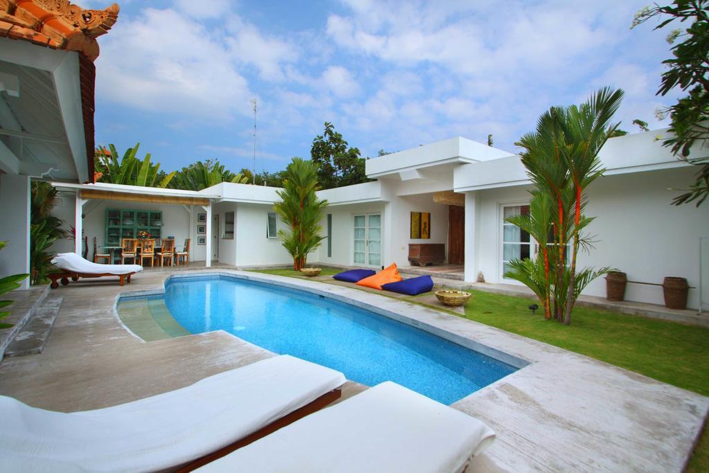 Villa Mutiara Putih By Optimum Bali Villas Seminyak Chambre photo