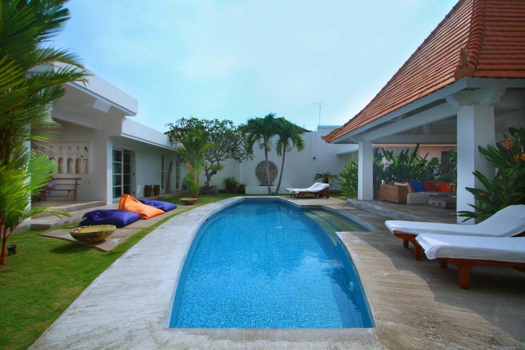 Villa Mutiara Putih By Optimum Bali Villas Seminyak Chambre photo